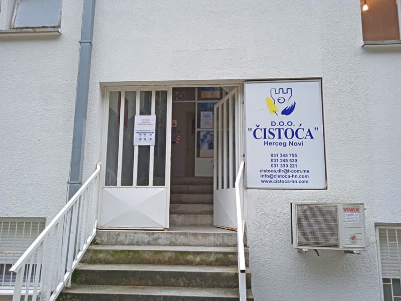 Vozilo komunalnog preduzeća Čistoća Herceg Novi